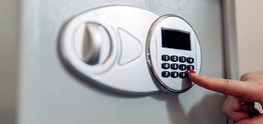 Jewelry Safe Cracking in Seaside, California